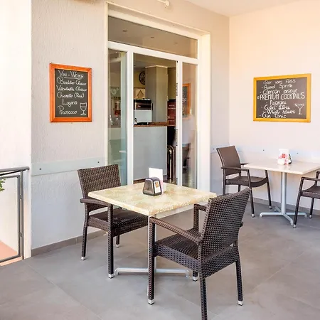 Taormina Hotell 2*