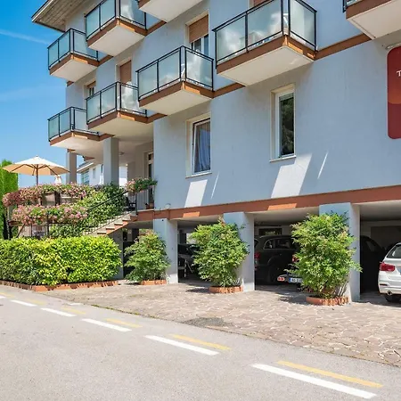 陶尔米纳酒店 酒店 2*