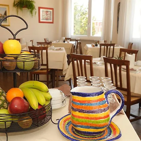Hotel Taormina 2*
